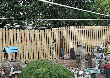 The fencing specialists