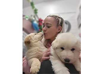 Tia & Duke Tia & Duke