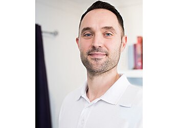 Maidstone osteopath Tim Wood BSc HONS Ost - TIM WOOD HEALTHCARE image 1