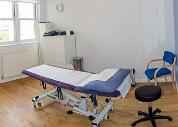 Tom Bedford, BSc.(Hons) Ost - IFFLEY TURN PRACTICE