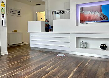 Truss Dental