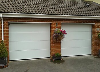 3 Best Garage Door Companies in Bournemouth, UK - Expert Recommendations