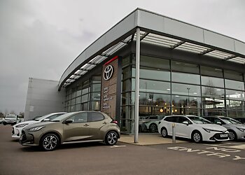 Wakefield car dealerships Vantage Toyota Wakefield image 1