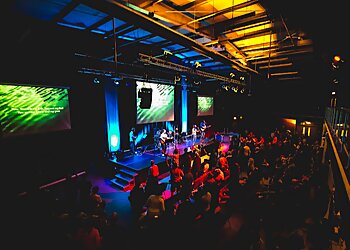 Verso Vineyard Church