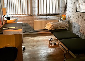 Vivian Cook, BSc (Hons) Ost - COVENTRY OSTEOPATHIC & SPORTS INJURY CLINIC