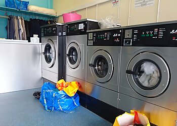 Wash N Go Launderette & Dry Cleaners