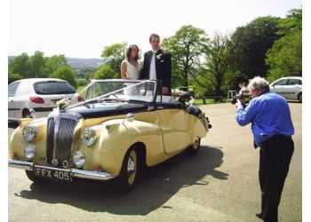 3 Best Wedding Cars in Wigan, UK - Expert Recommendations