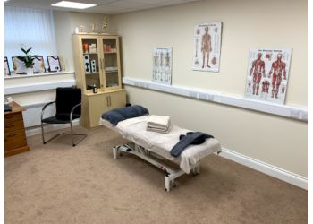 3 Best Massage Therapists in Cornwall, UK - Expert Recommendations