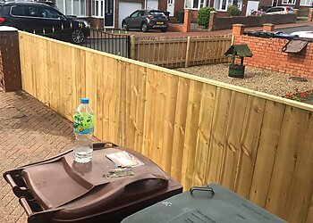 Newcastle Upon Tyne fencing contractors Westerhope Fencing image 1