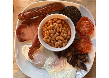 White Cottage Bed And Breakfast