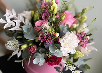 Willow & Wisteria Flowers