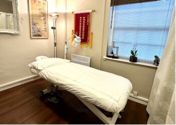 YUE Acupuncture Clinic & Chinese Medicine