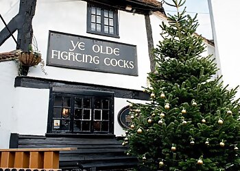 Ye Olde Fighting Cocks
