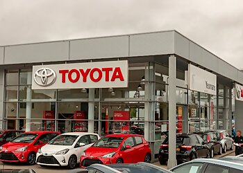 Eastbourne car dealerships Yeomans Toyota Eastbourne image 1