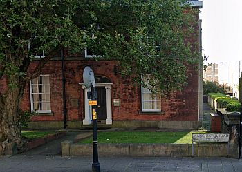 Zulfi Khan - TEN LEGAL SOLICITORS