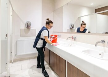 aZtec Commercial Cleaning